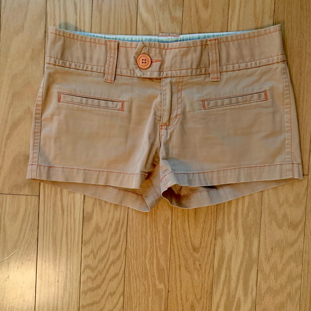 American Eagle Low rise shorts